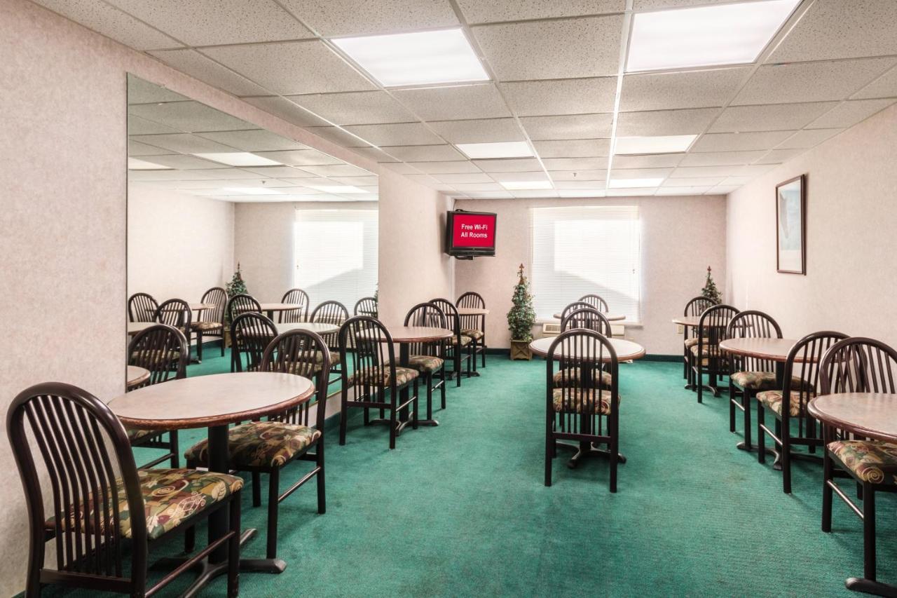 Red Roof Inn Morehead Ngoại thất bức ảnh