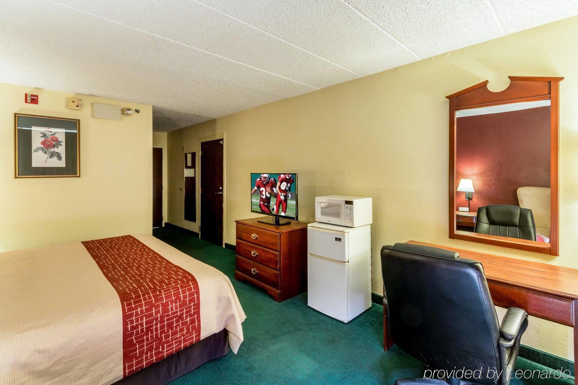 Red Roof Inn Morehead Ngoại thất bức ảnh